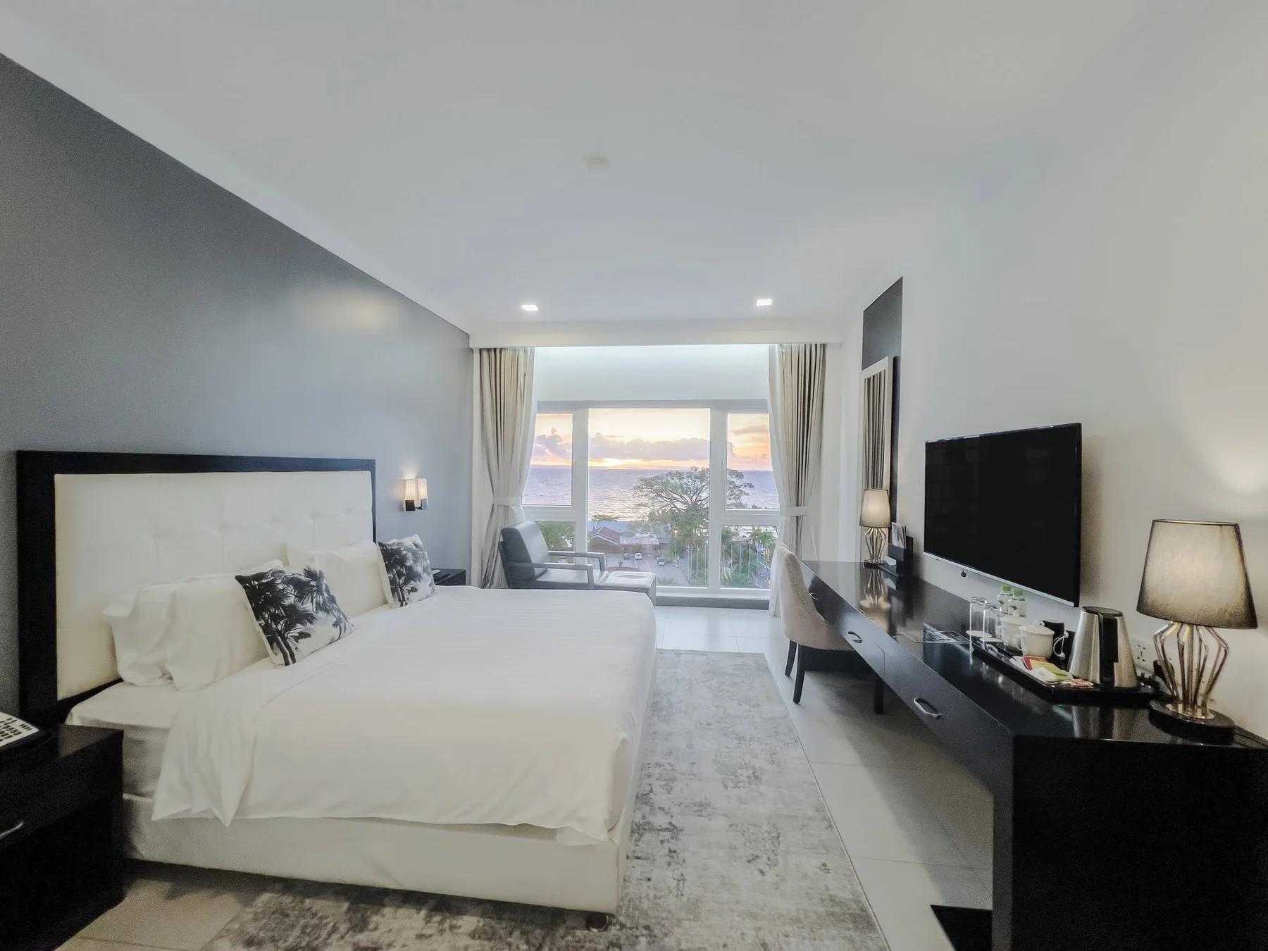 Sea-view accommodation